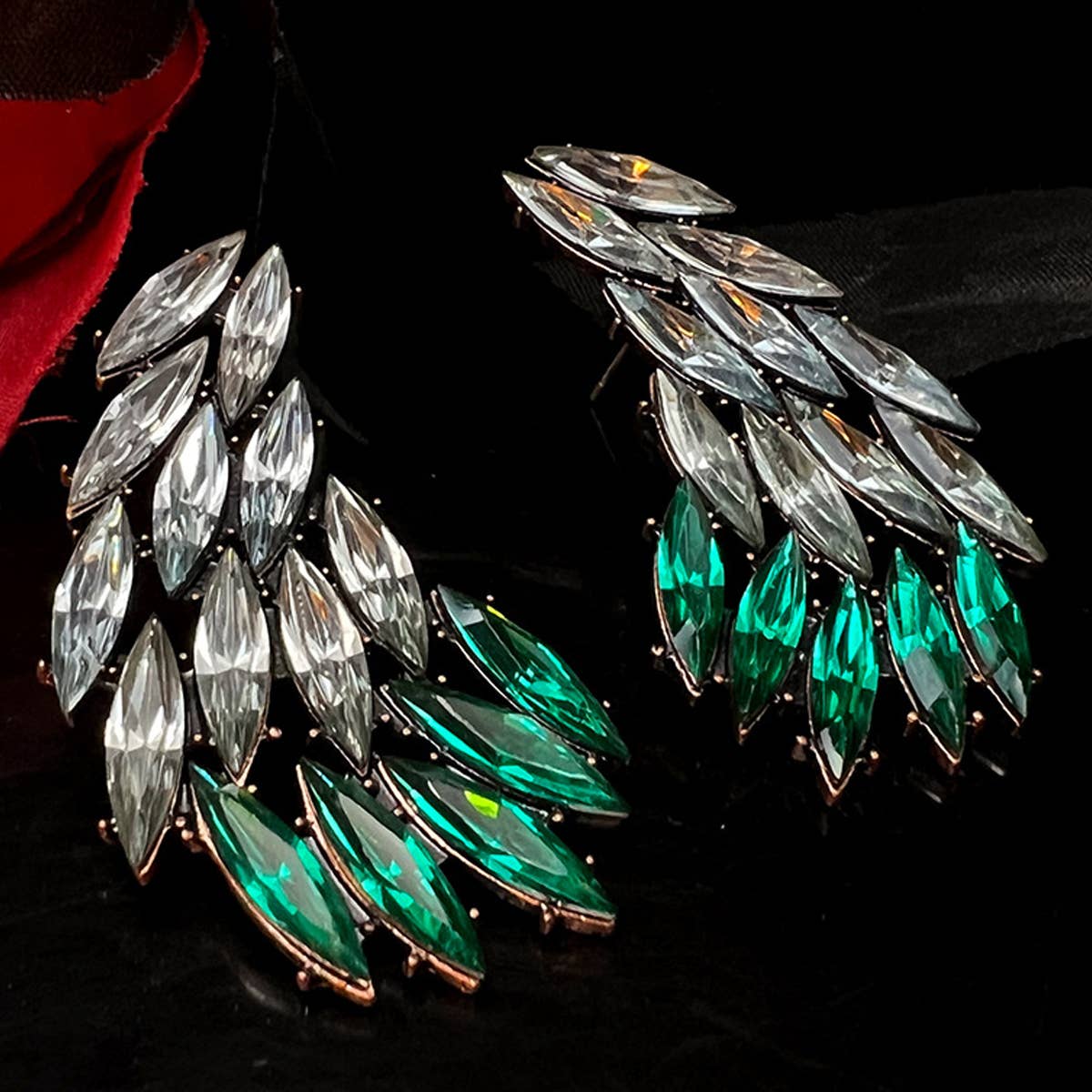 EXQUISITE CZECH DIAMOND WING EARRINGS_CWAJE1119