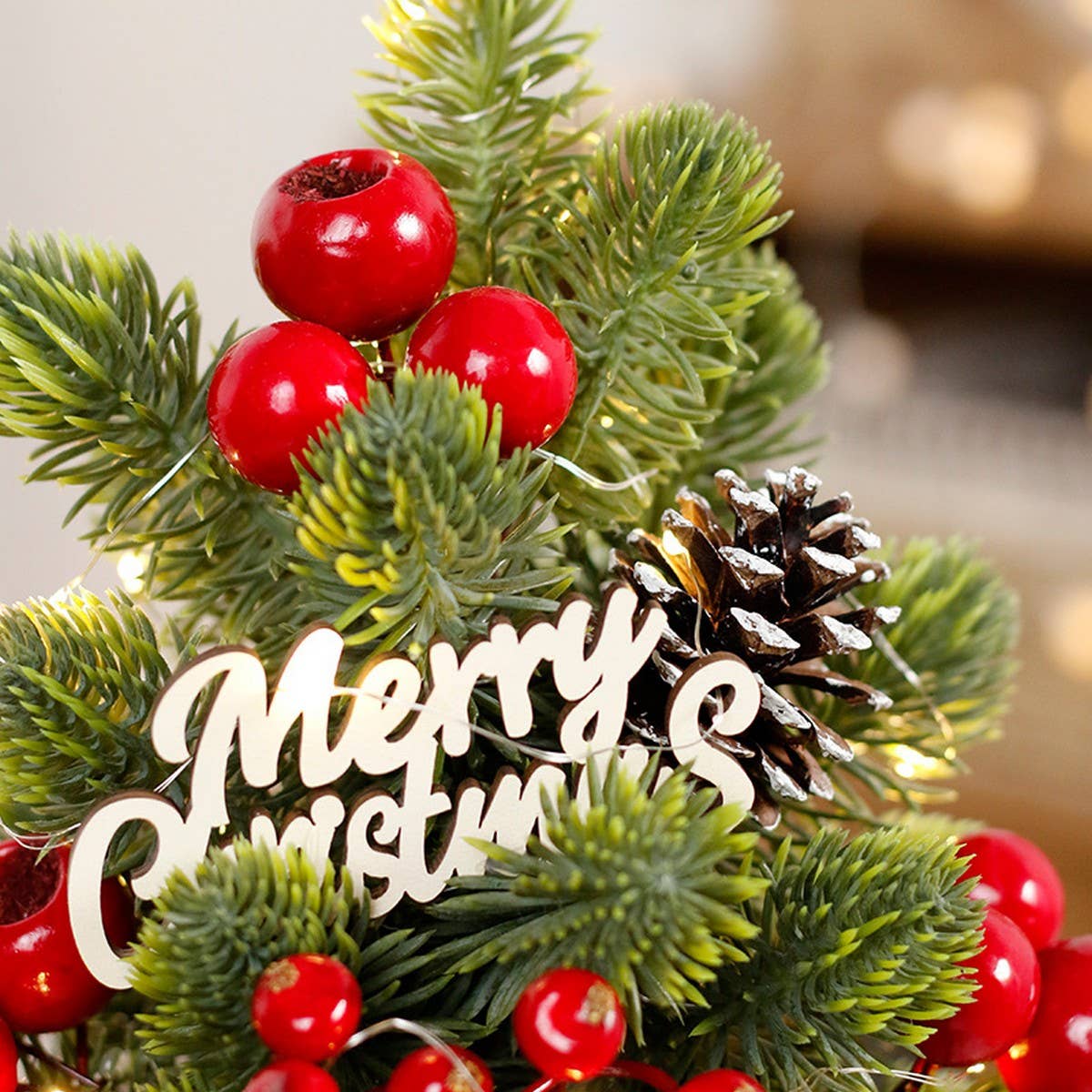 Ins Style LED Mini Christmas Tree with Red Berries_CWMM9887