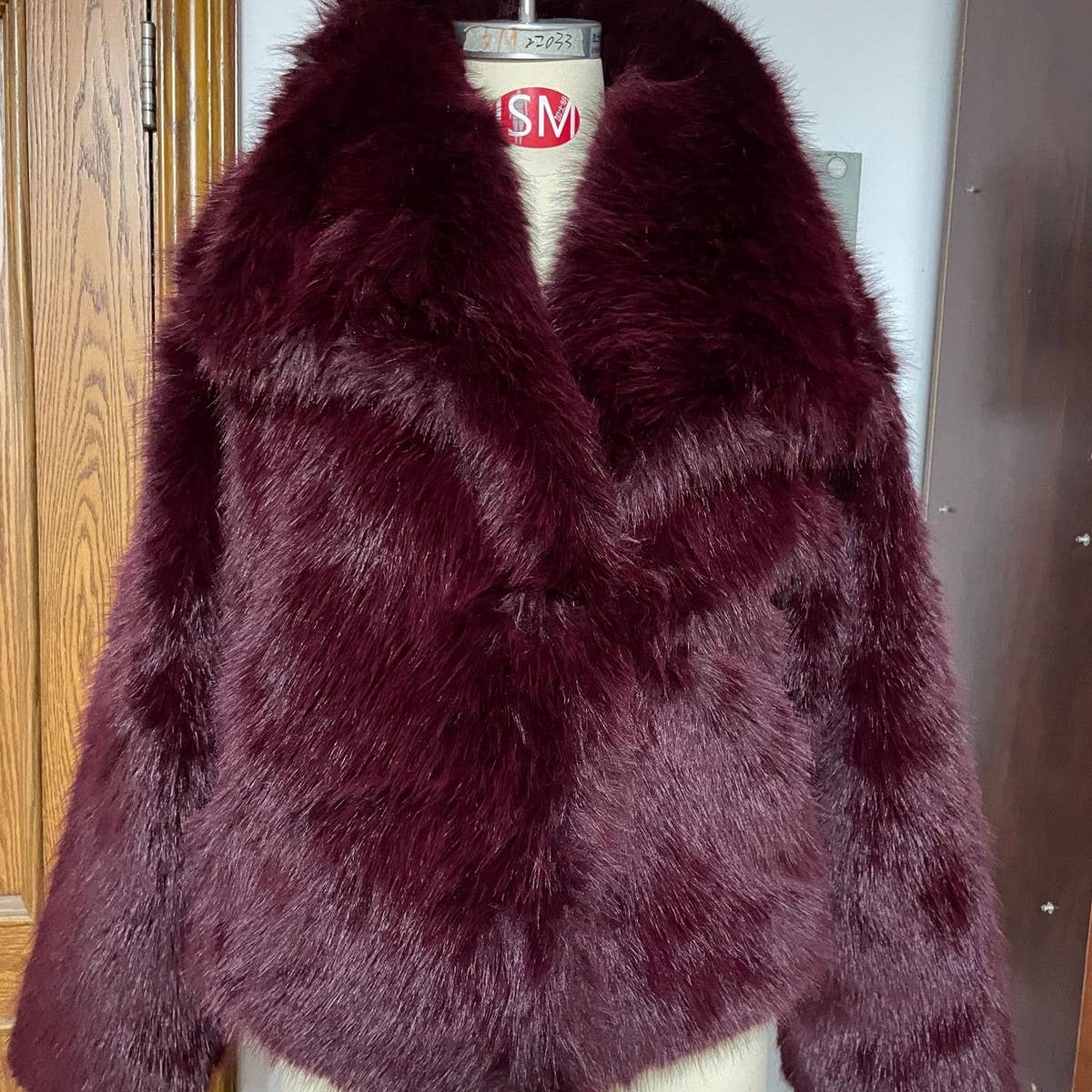 Faux Fox Fur Short Coat with Large Collar