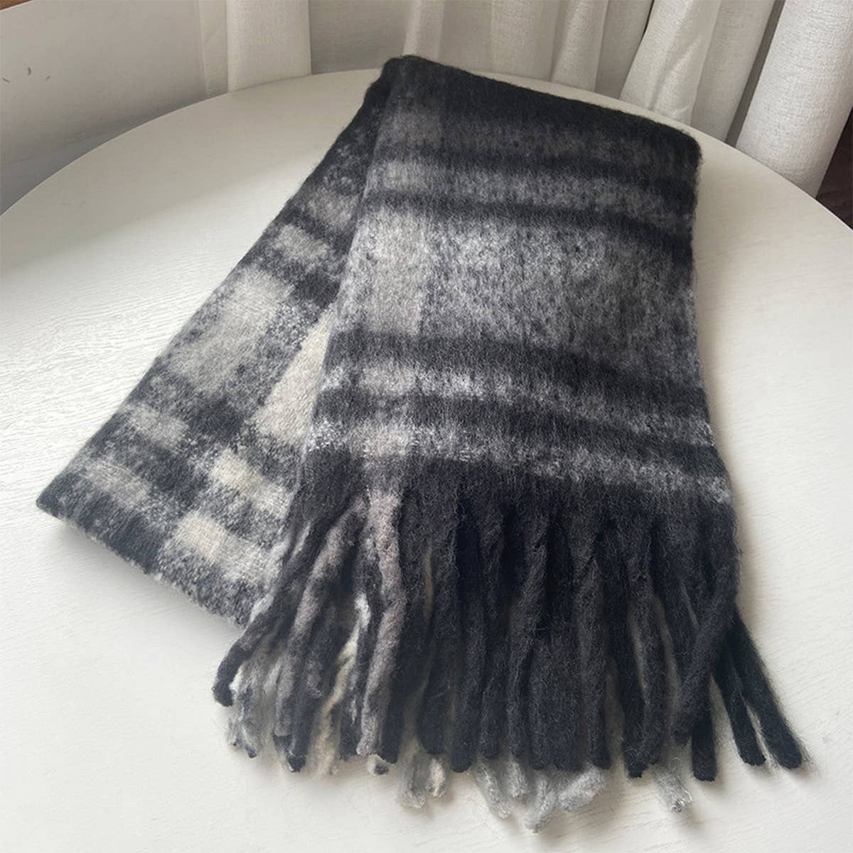 French Retro Plaid Scarf - Winter Tassel Wrap