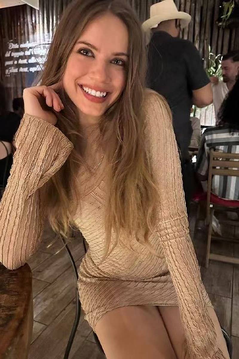 CWDSD10857_SLIM-FIT SOLID COLOR HIP-HUGGING MINI DRESS