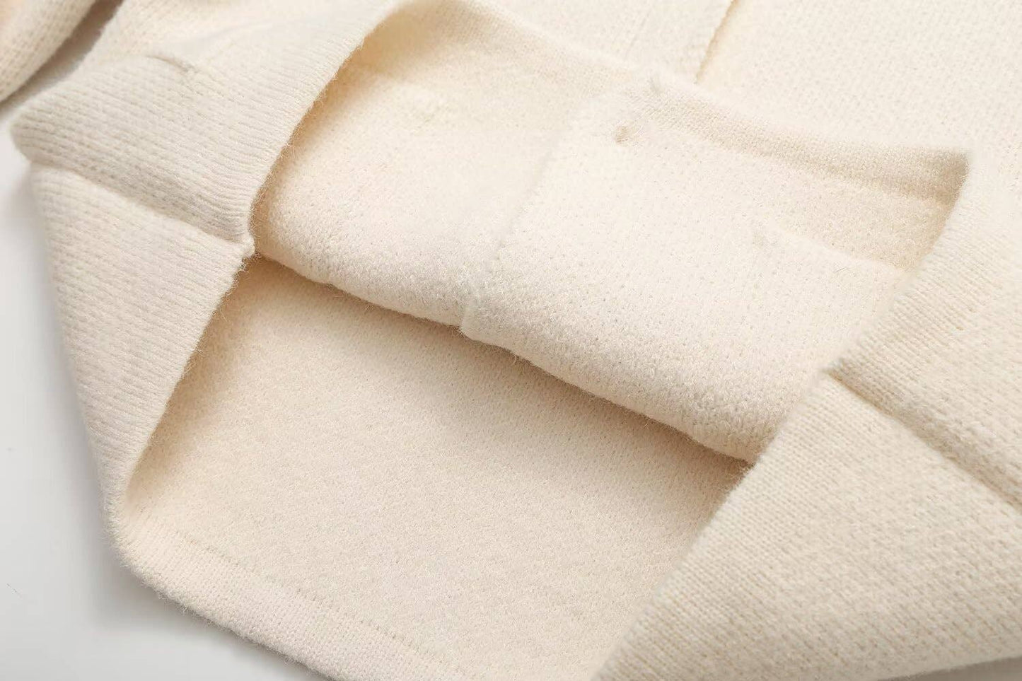 SIMPLE SINGLE BREASTED CARDIGAN WITH POCKETS