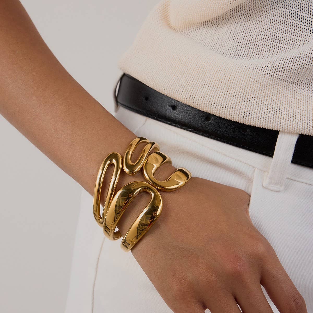 Luxury 18K Gold Spring Cuff, Titanium Steel