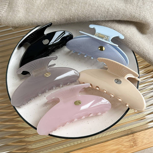 Mermaid Tail Claw Clip ? Elegant No-Crease Grip