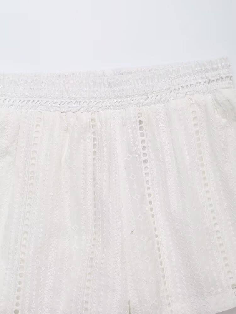 Fashionable openwork embroidered casual shorts