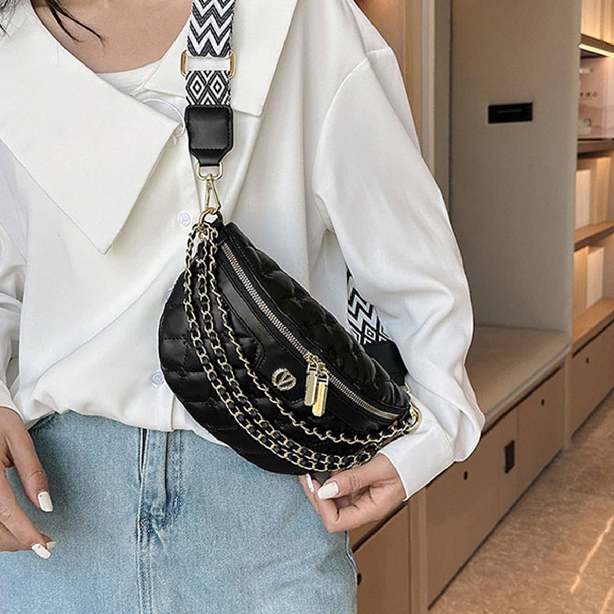 PU TRIPLE CHAIN STRAP BELT BAG,CROSSBODY BAG_CWAB0944