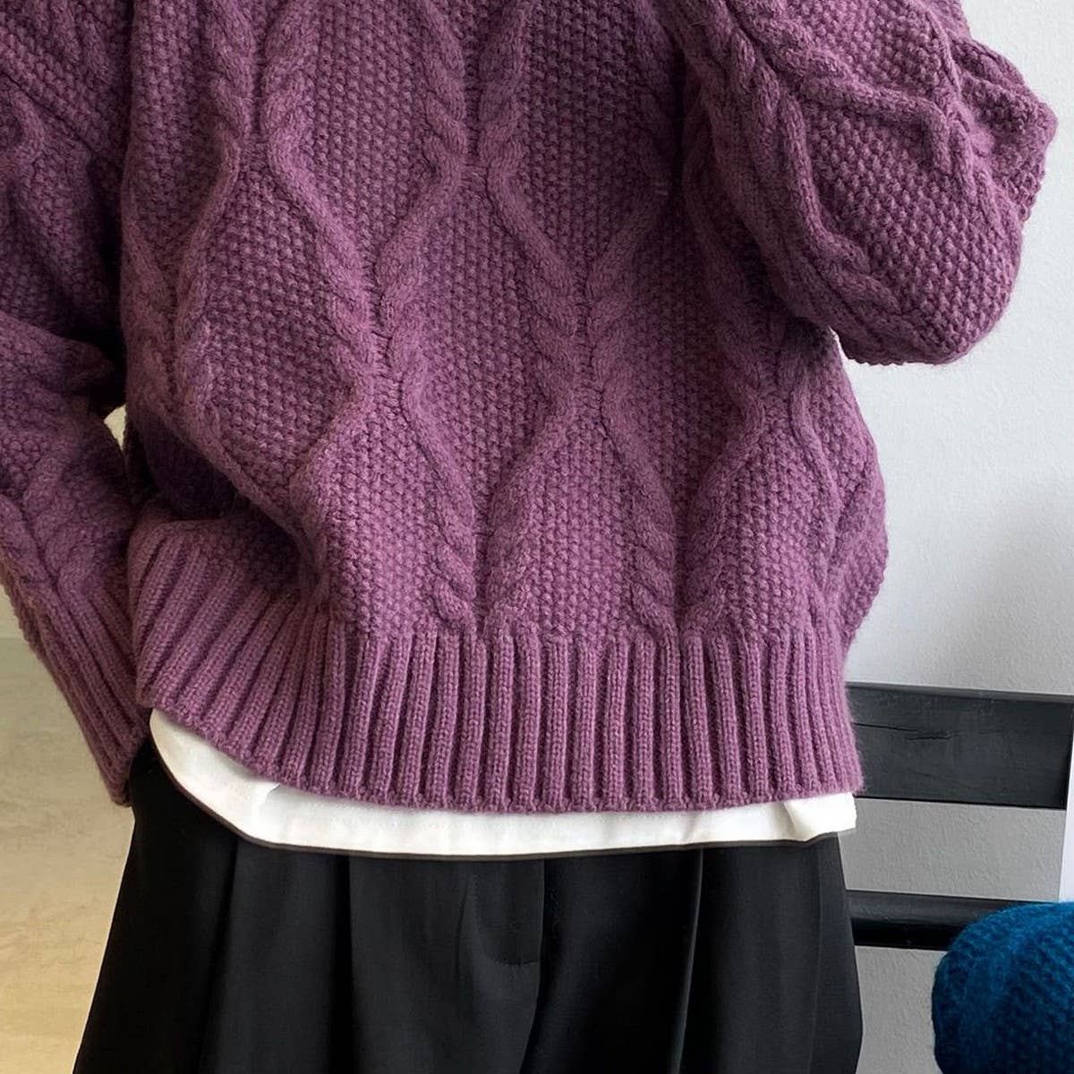 Twist loose solid color crew neck pullover sweater