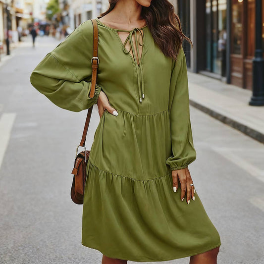 Pure color with v-neck splicing in long dress