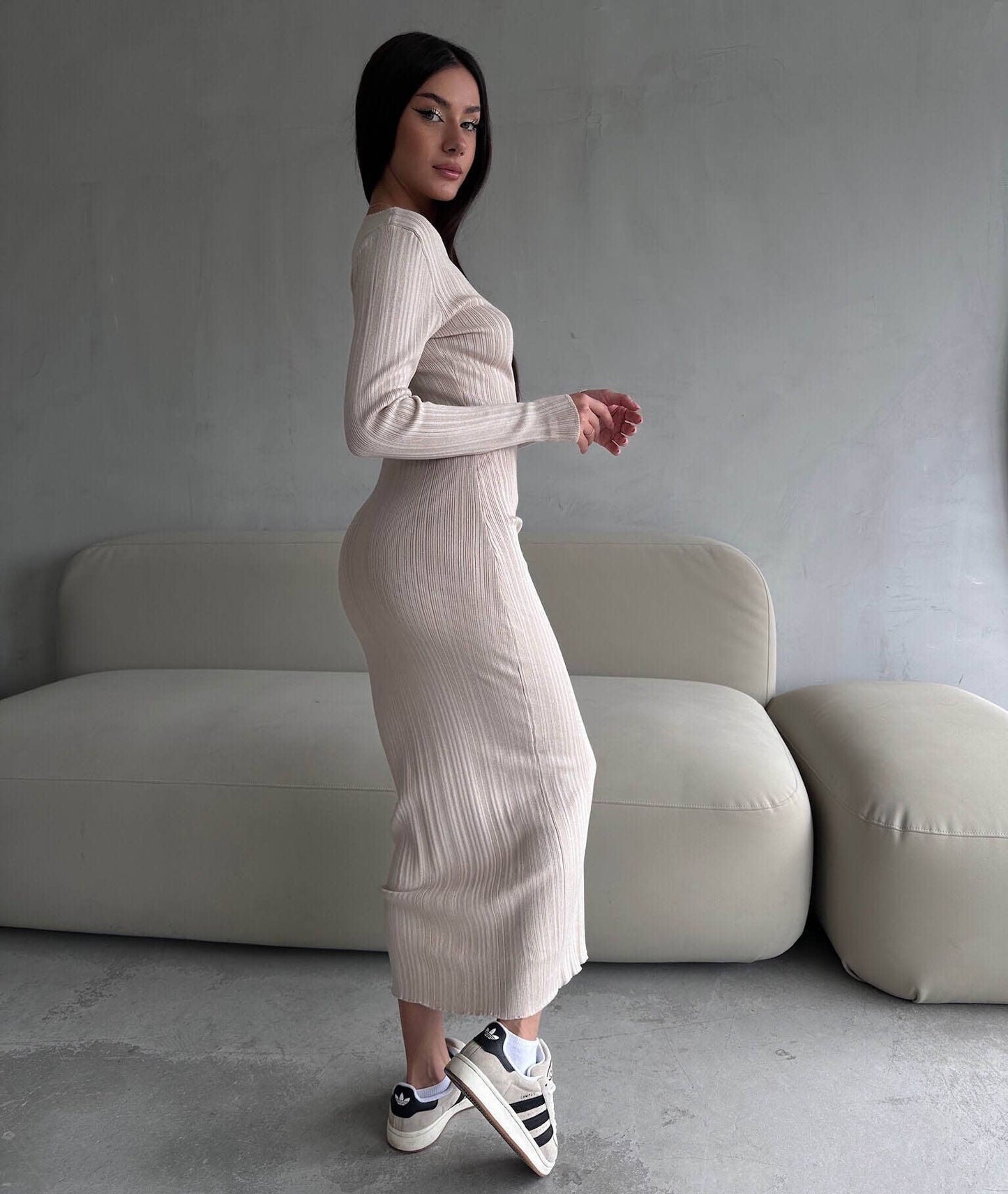 SOLID COLOR ROUND NECK PIT STRIP SLIMMING DRESS