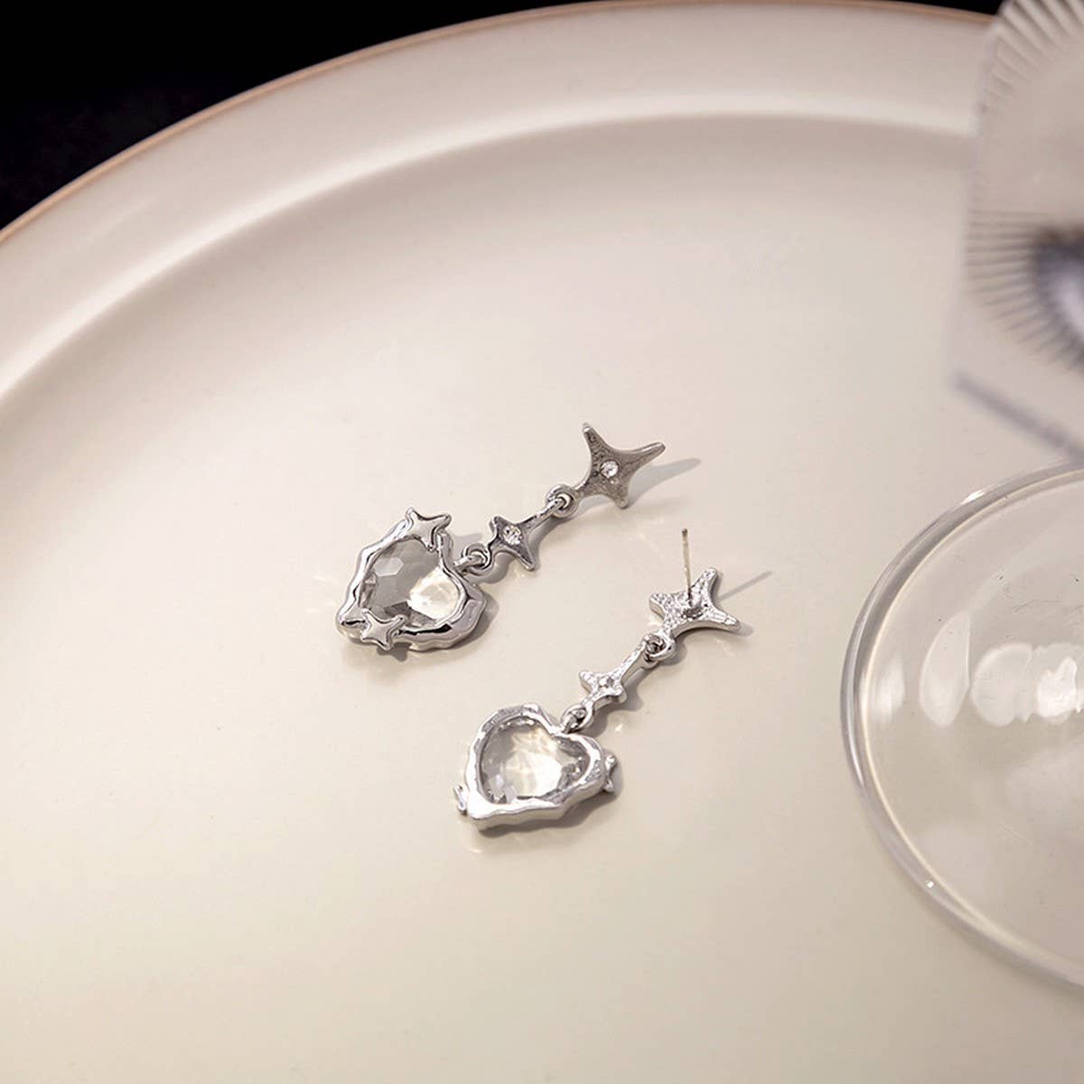 SWEET AND COOL DARK RED HEART EARRINGS