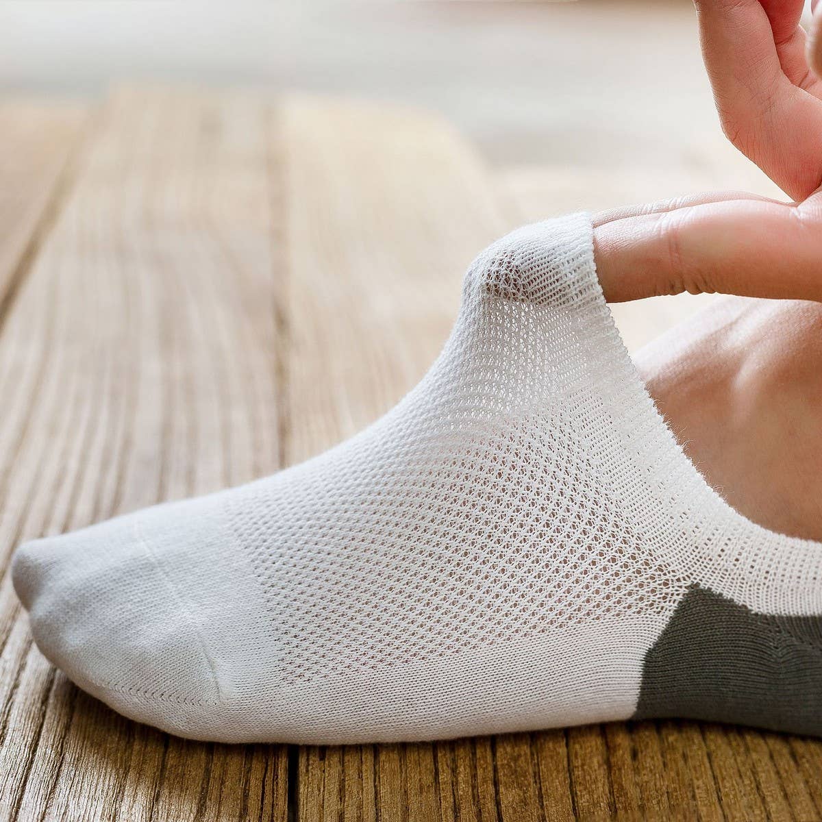 VERSATILE COLORBLOCK MEN'S BREATHABLE SOCKS