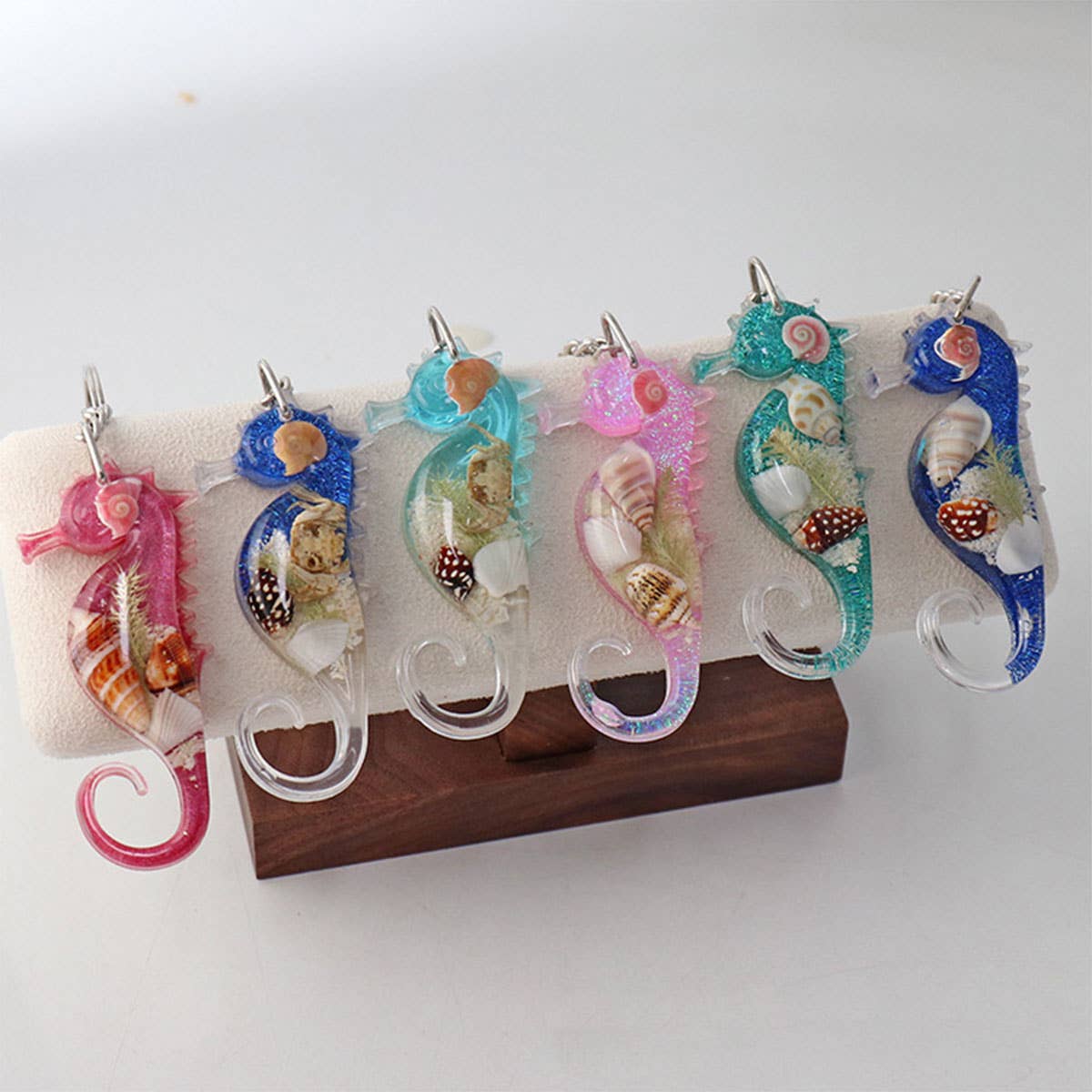 NEW CREATIVE SEAHORSE CAR KEYCHAIN PENDANT