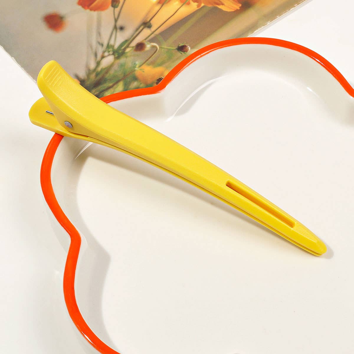 Duckbill clip high-end one-piece clip