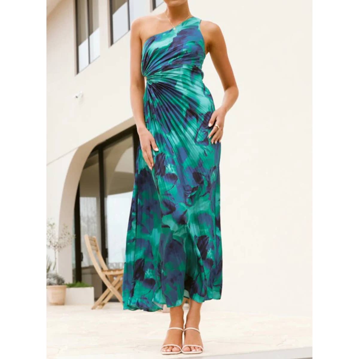 Sleeveless print pleated sloping shoulder dress