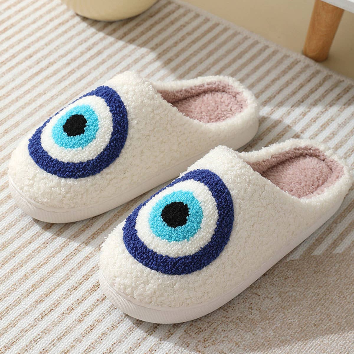 Cute Blue Eye Indoor Slippers For Fall/Winter