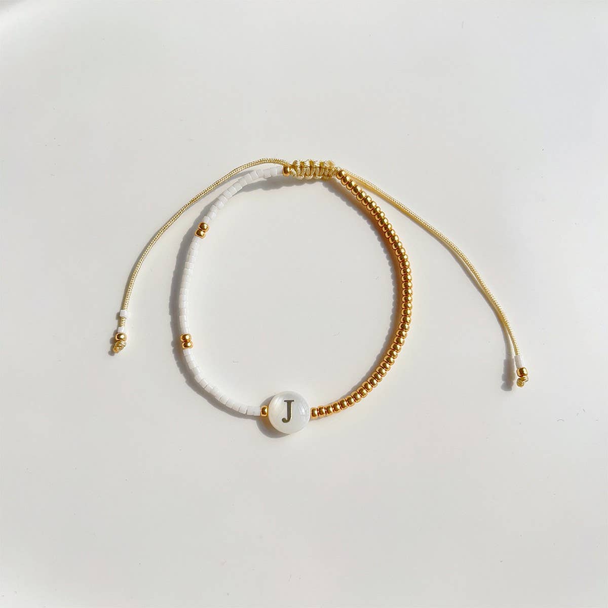 CWAJE4559_SMALL FRENCH STYLE ADJUSTABLE BRACELET
