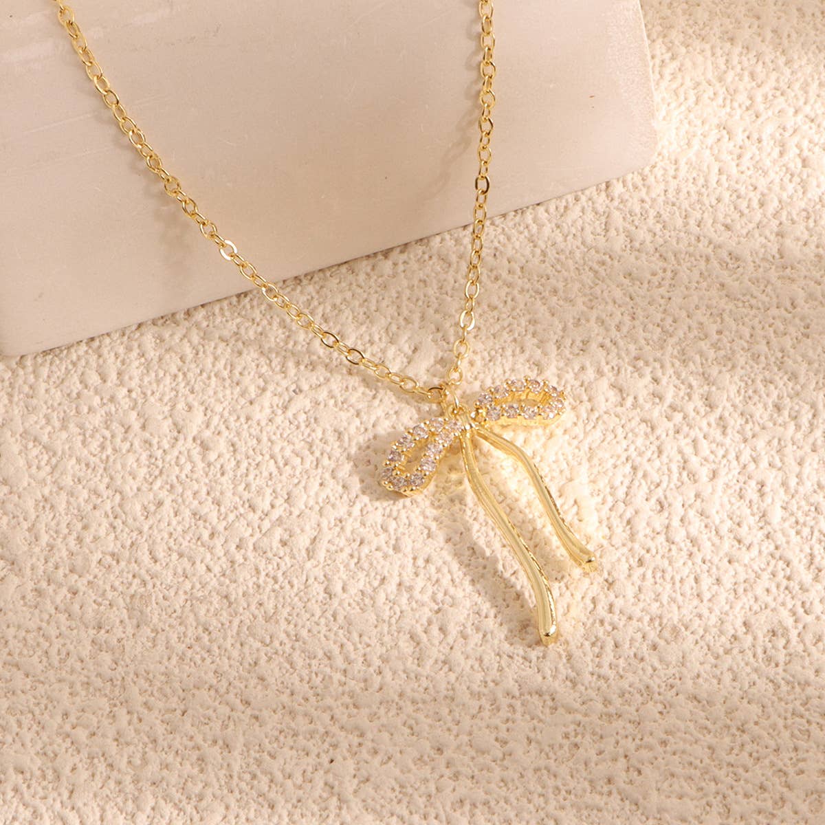 Copper-plated bow collarbone necklace