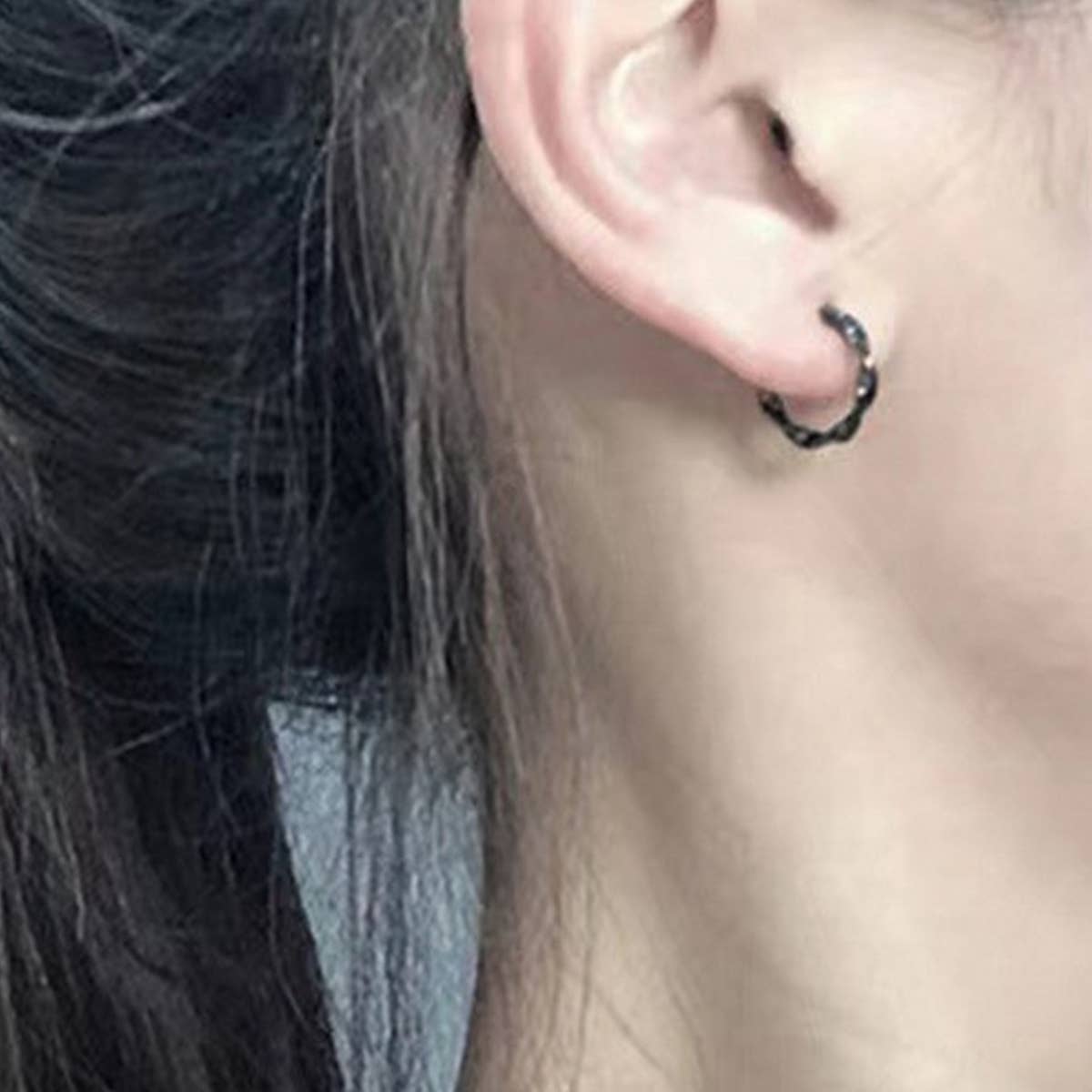 CLASSIC ROUND TWIST HOOP EARRINGS