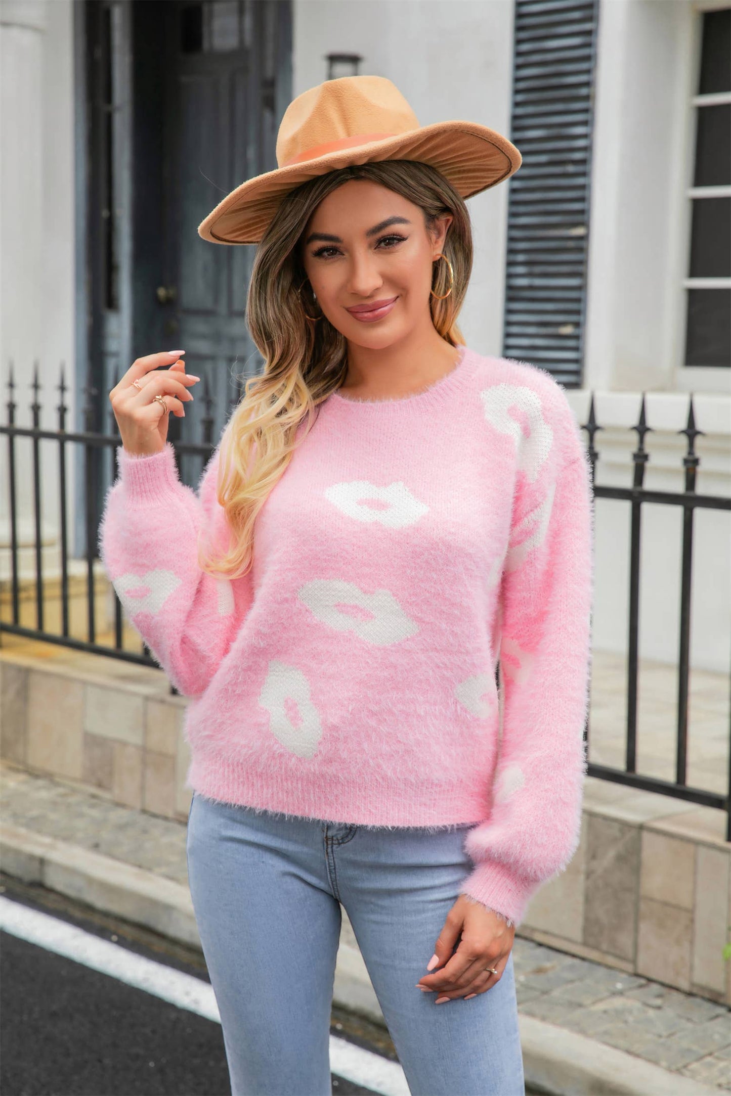 LIPS VALENTINE'S DAY SWEATER CREW NECK PULLOVER
