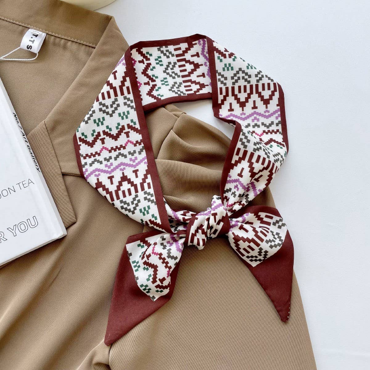 RETRO GEOMETRIC PRINT STRIPED SCARF_CWASC0709