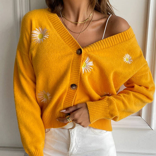 LITTLE CHRYSANTHEMUM EMBROIDERY V-NECK SWEATER
