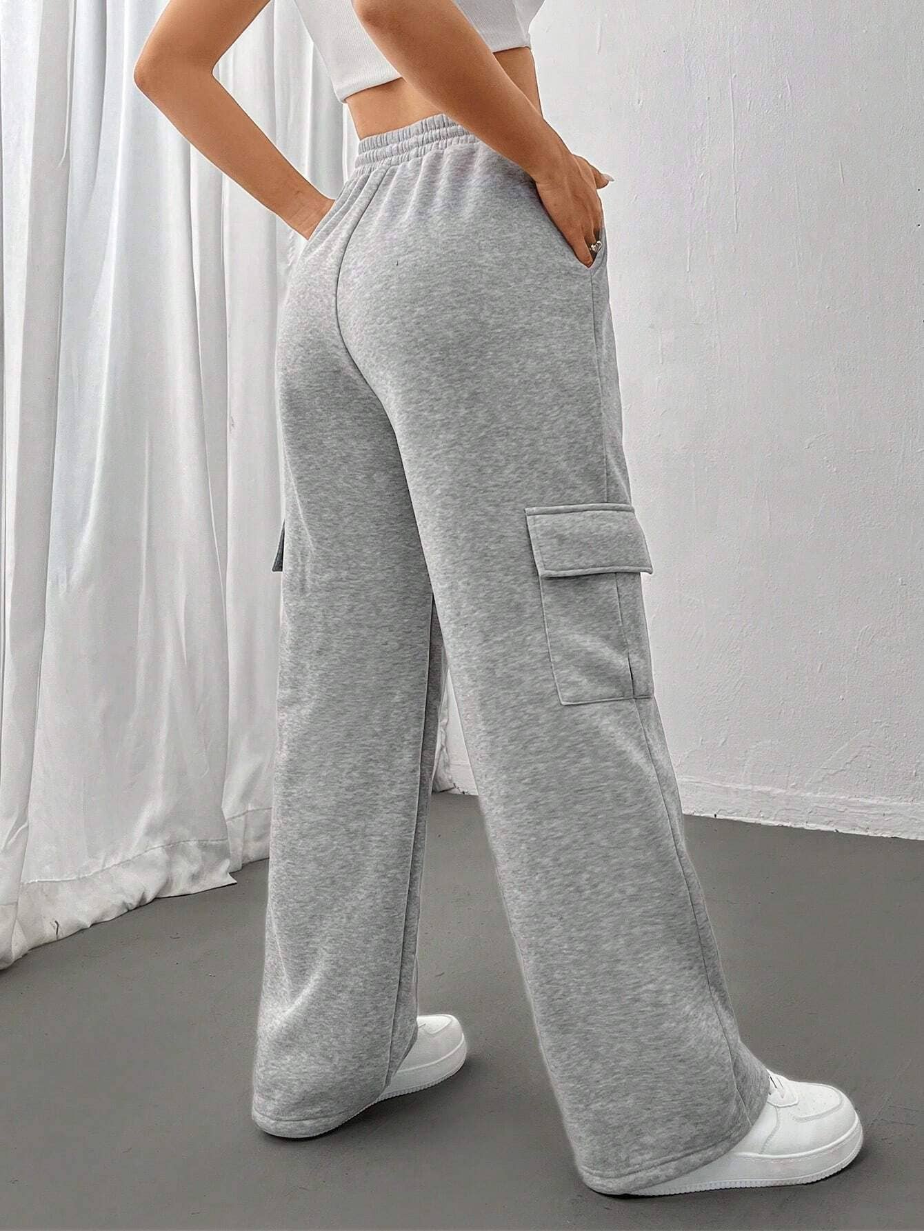 STRAIGHT-LEG HIGH-WAISTED SOLID-COLOR SWEATPANTS