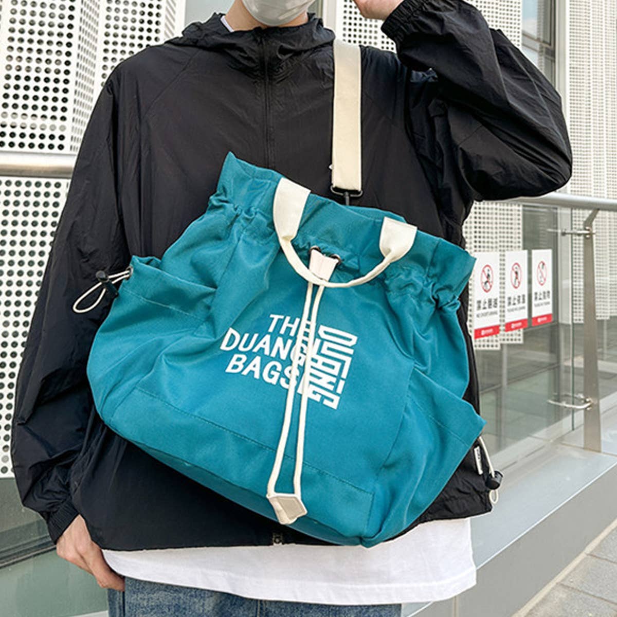 NEW LIGHTWEIGHT TRAVEL SHOULDER BAG_CWAB1763