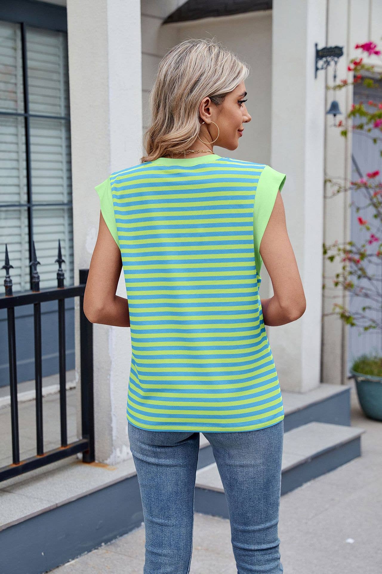 Sleeved striped color-matched crew neck tank top