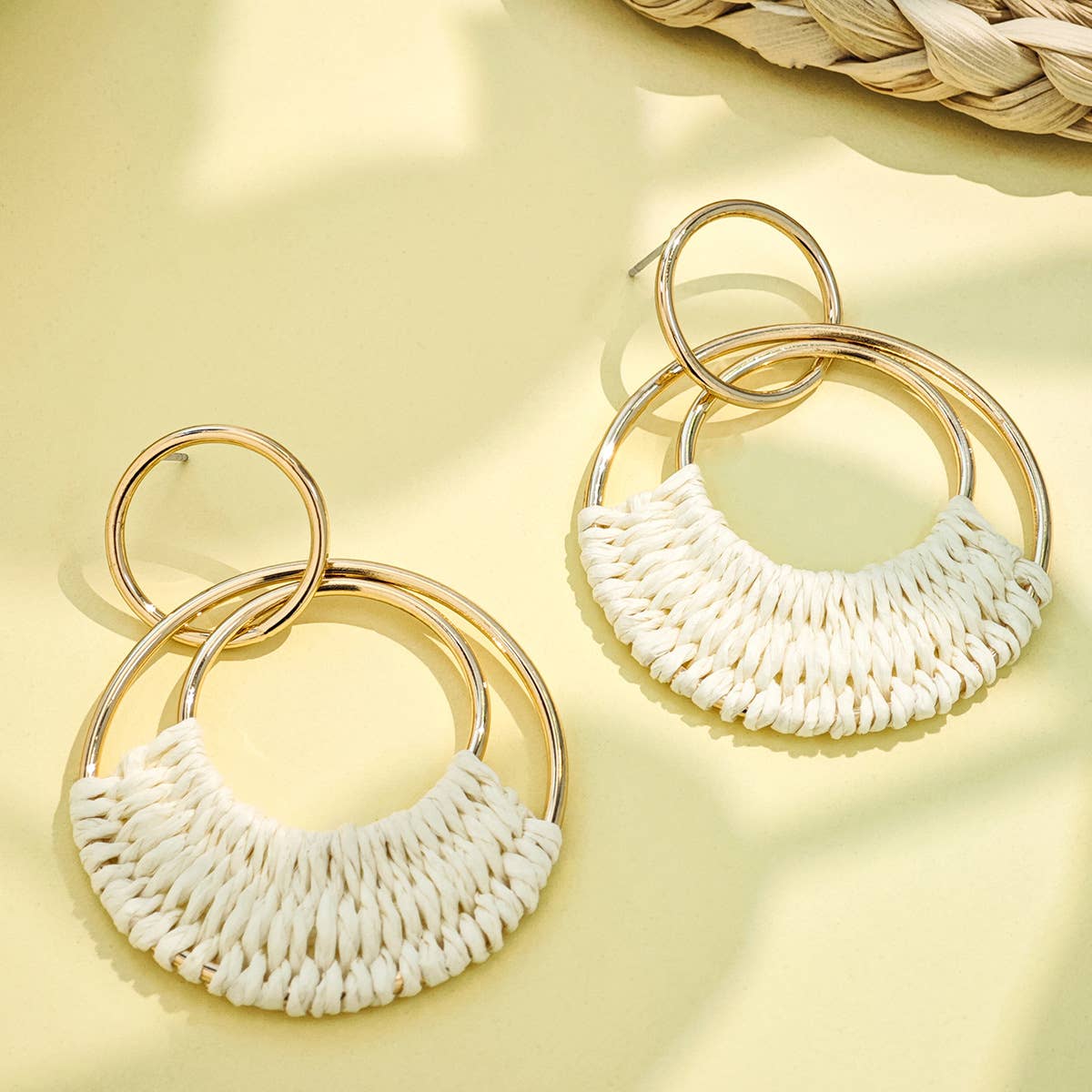 Retro geometric circular perforated earrings