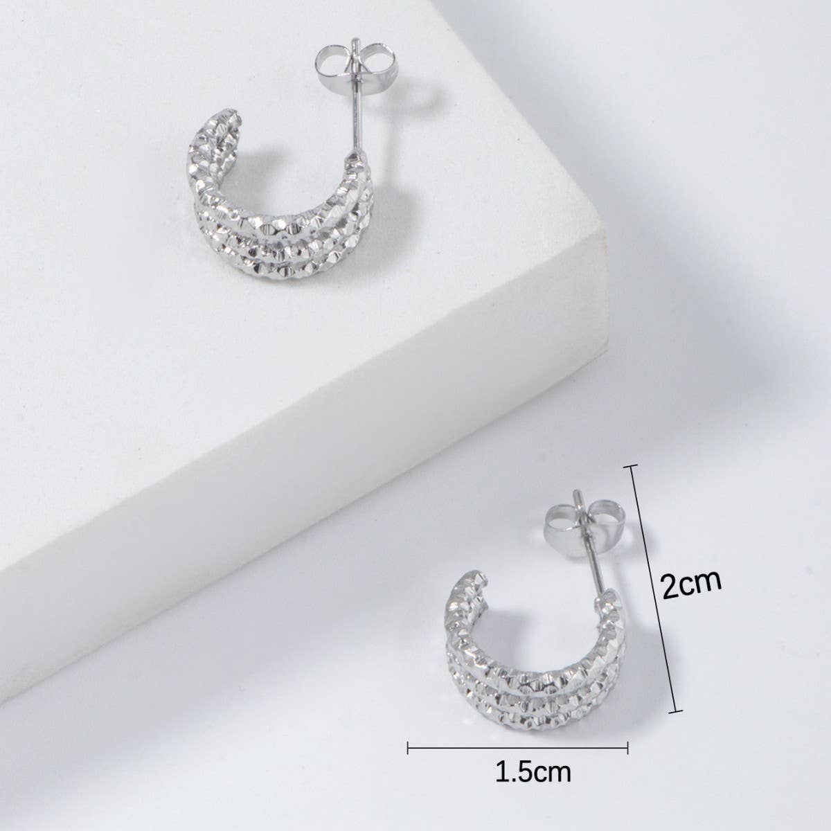 VINTAGE MULTI-LAYER C-SHAPED TITANIUM STEELEARRINGS