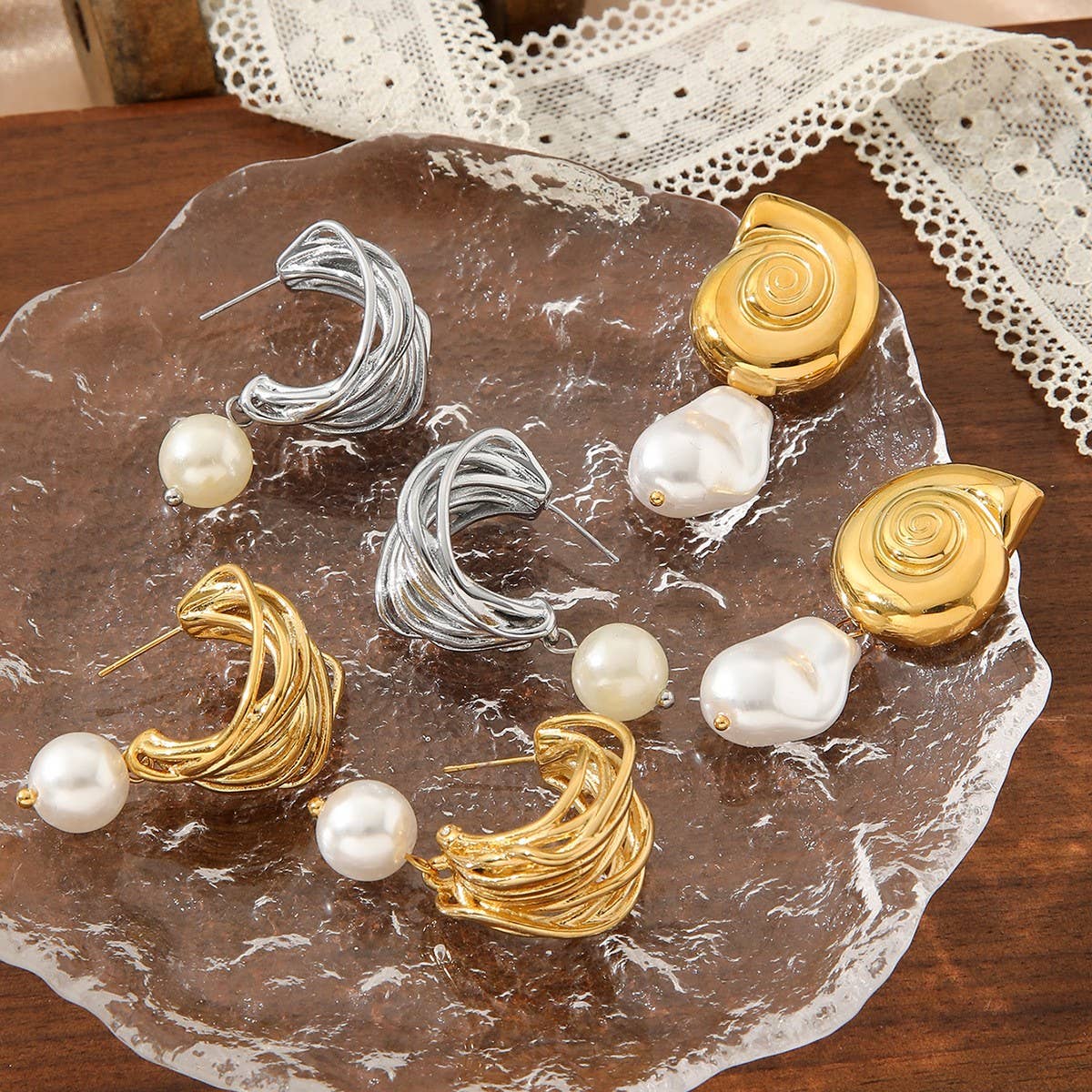 WRAPPED GEOMETRIC TITANIUM EARRINGS_CWMM3604