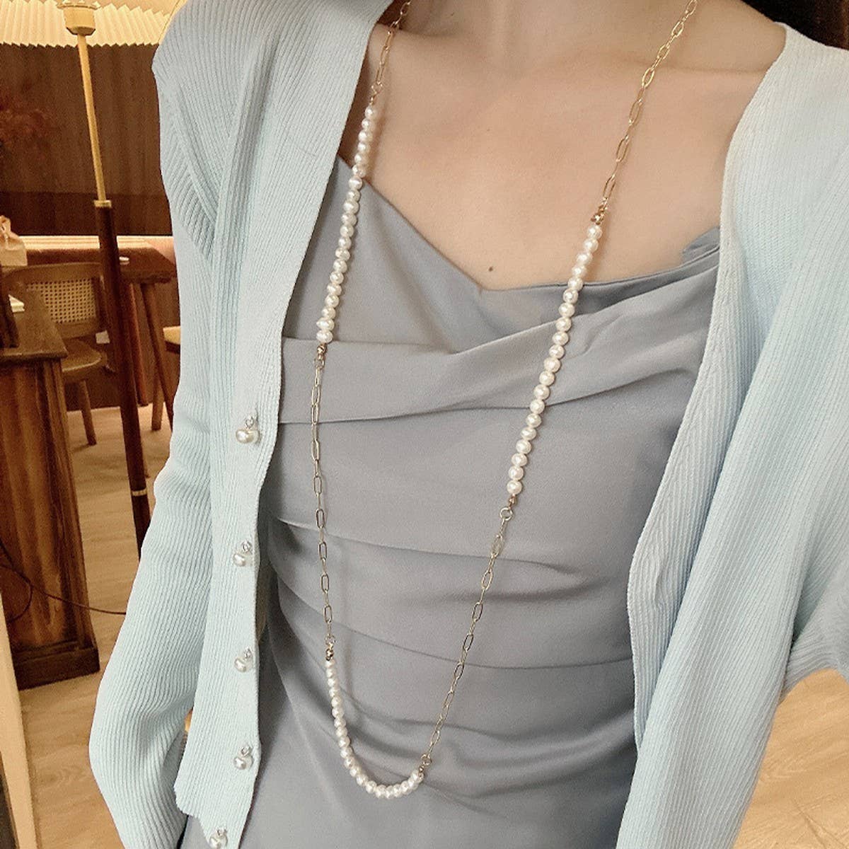 WOMEN'S ELEGANT AND HIGH-END LONG NECKLACE