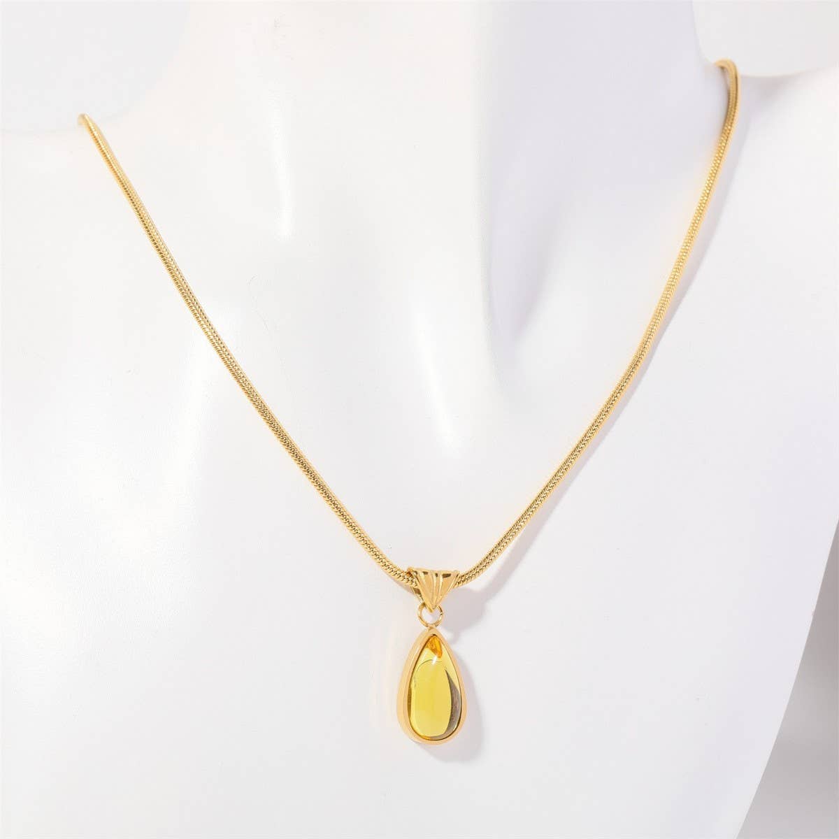 Fashionable water drop blue ocean necklace