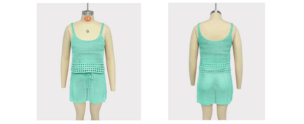 Short beach vest and fashionable knitted suit
