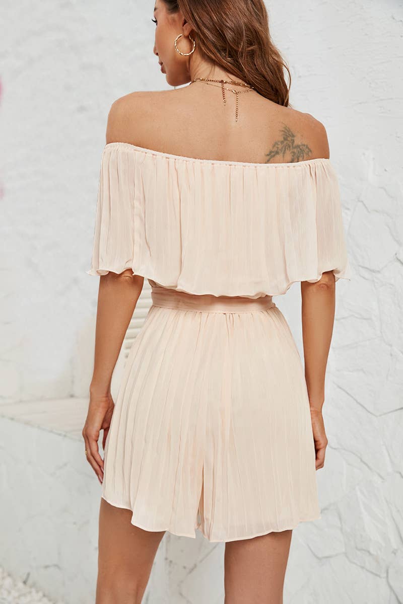 ONE-LINE NECK PLEATED FIVE-SLEEVED JUMPSUIT