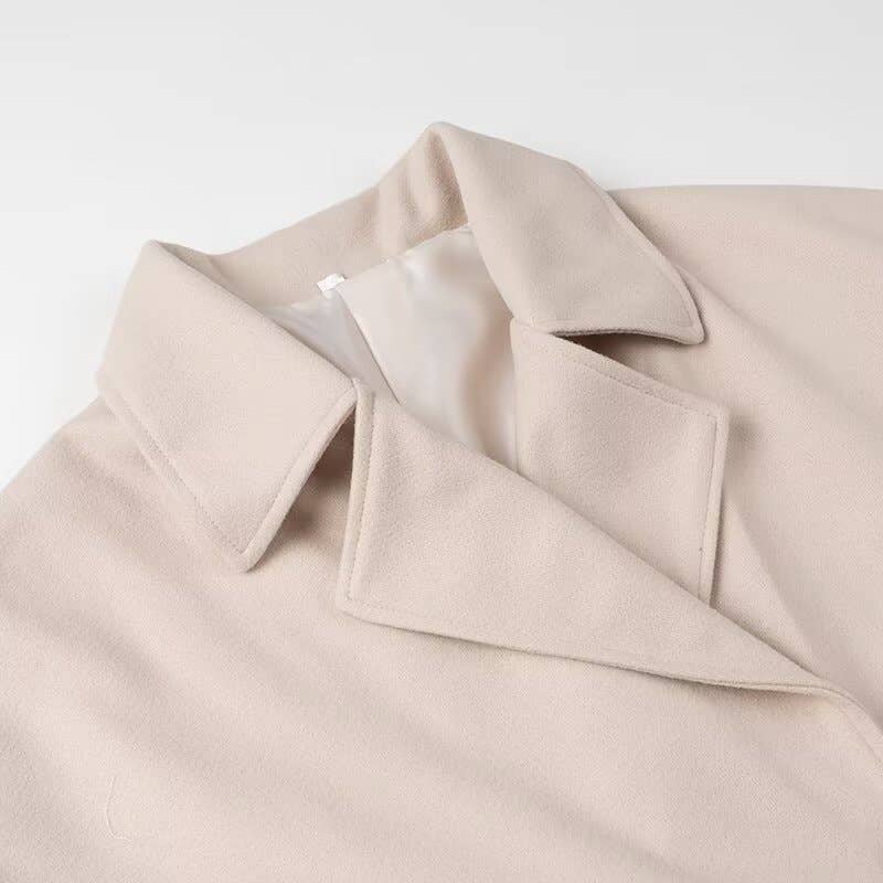 Stylish double-breasted short solid wool coat