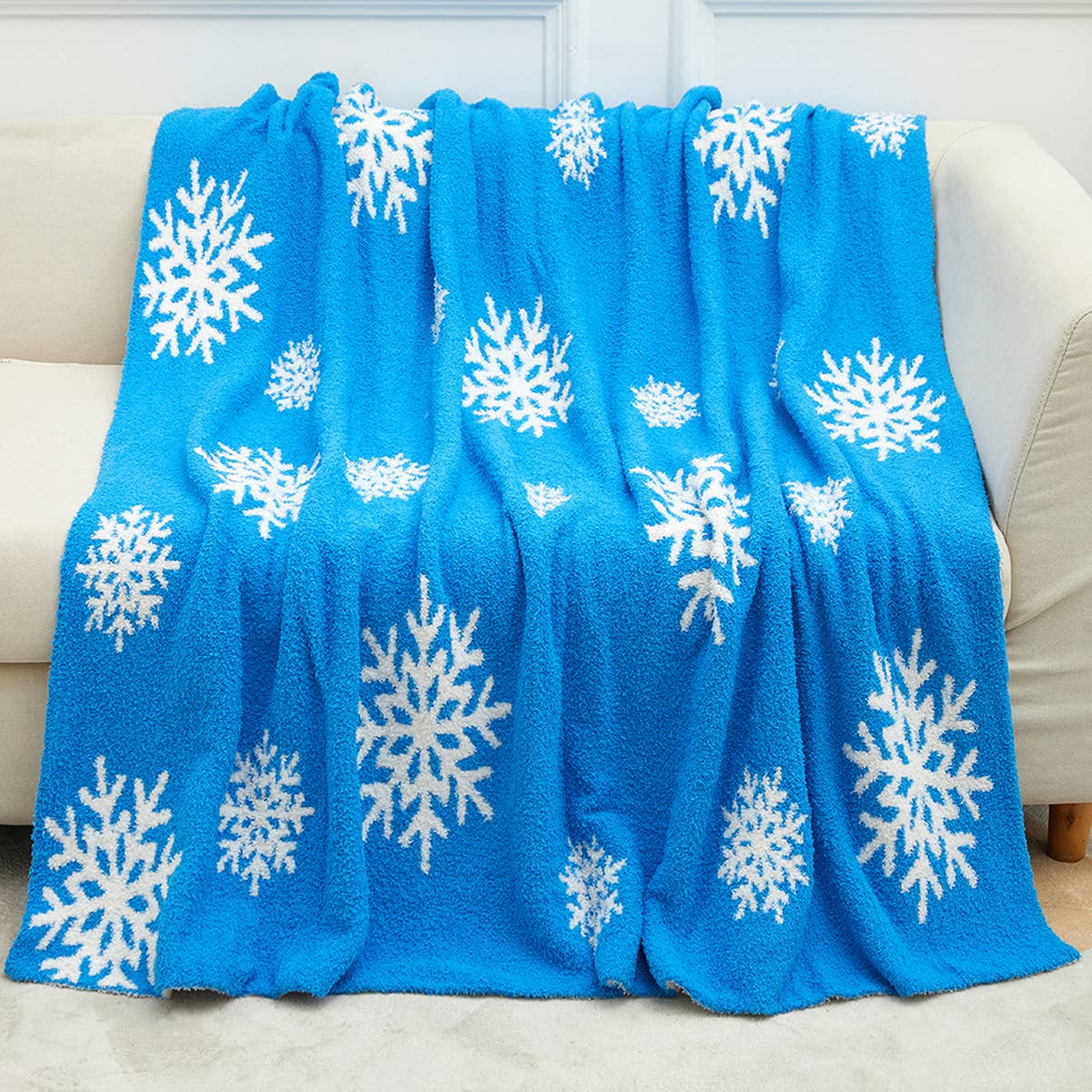 CHRISTMAS SNOWFLAKE KNITTED JACQUARD BLANKET