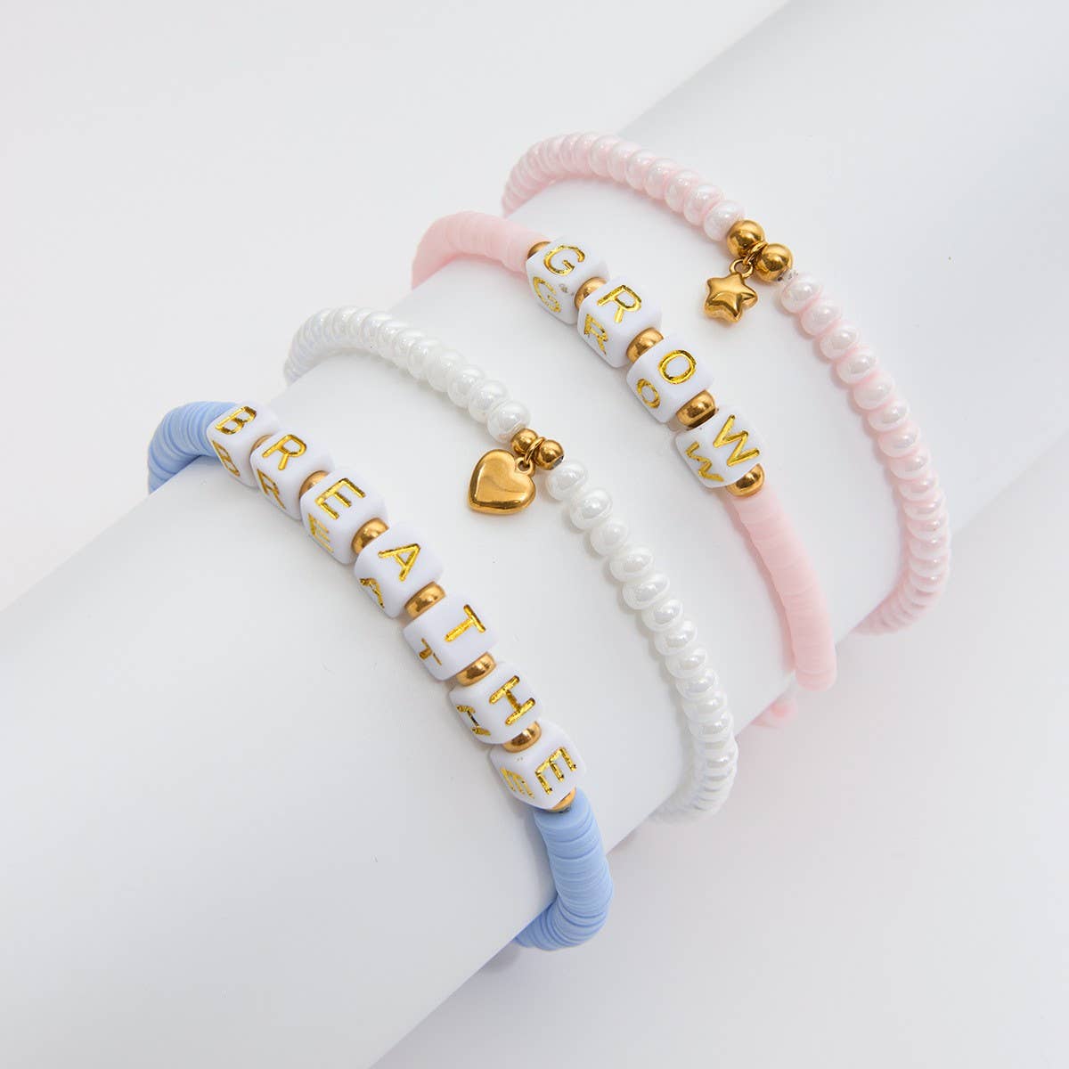 Sweet Blue Beaded Bracelet in 18K Gold Steel