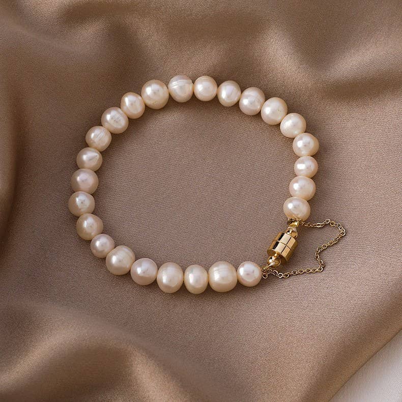 Baroque natural freshwater pearl bracelet