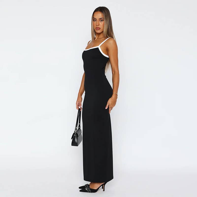 Solid-color sleeveless halter dress covers hips