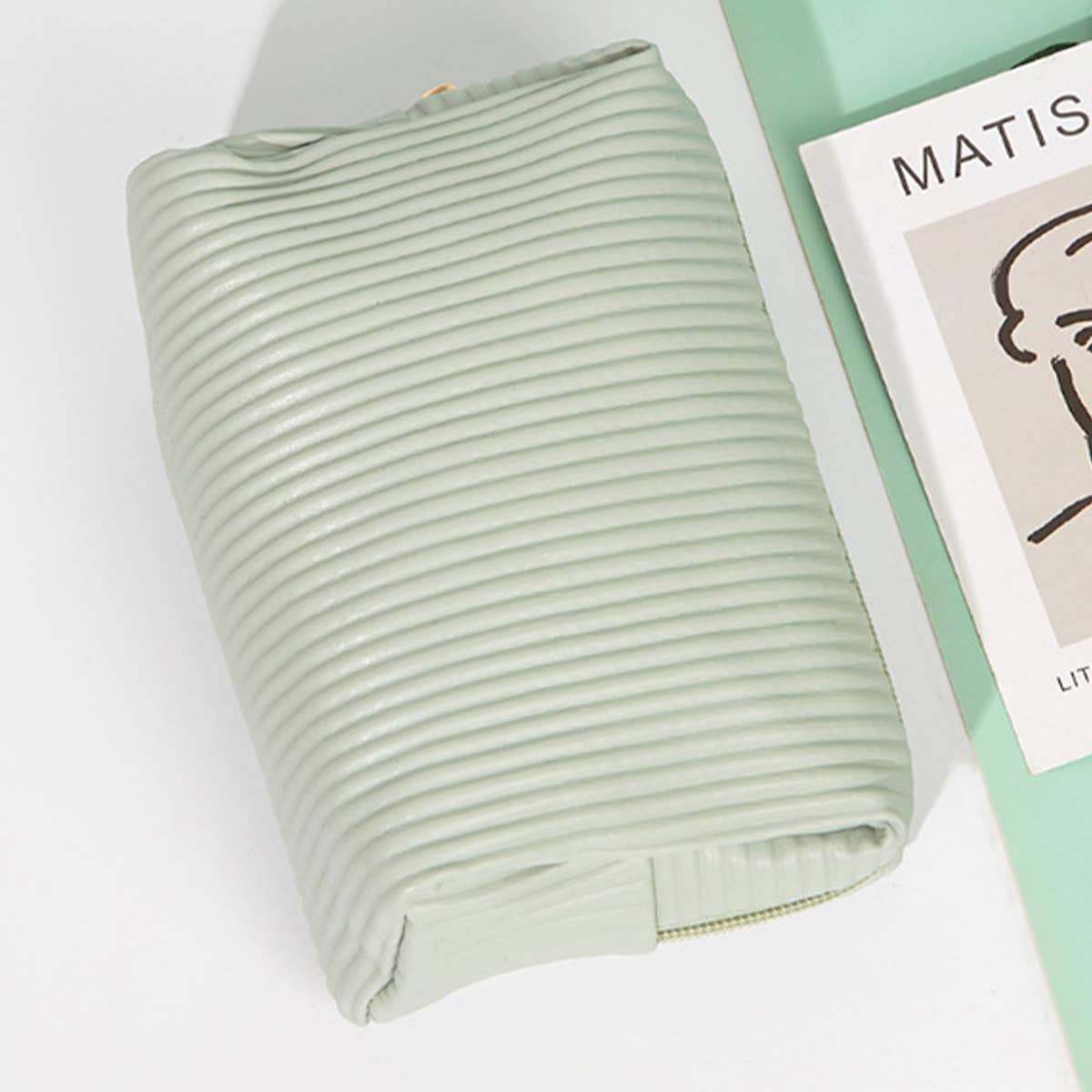 PORTABLE PLEATED WATERPROOF ZIPPER MAKEUP BAG_CWAB1444