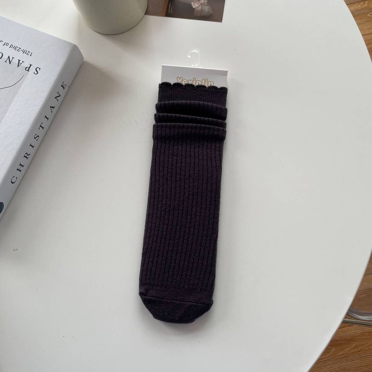 WOMEN'S SOLID COLOR CASHMERE LACE MID-CALF SOCKS