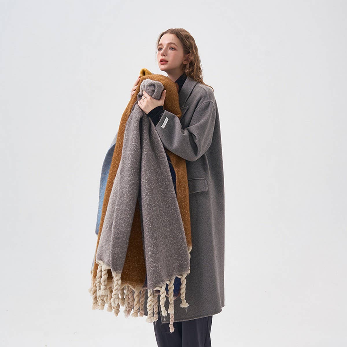 Handcrafted Tassel Double-Sided Scarf for Winter