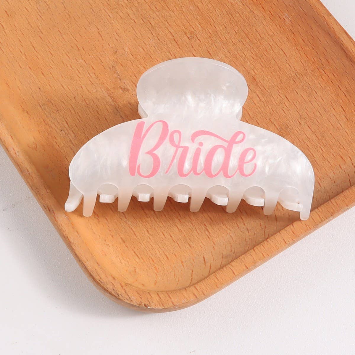 CWAHA1314_SIMPLE HAIR CLAW CLIP WITH LETTERING PRINT