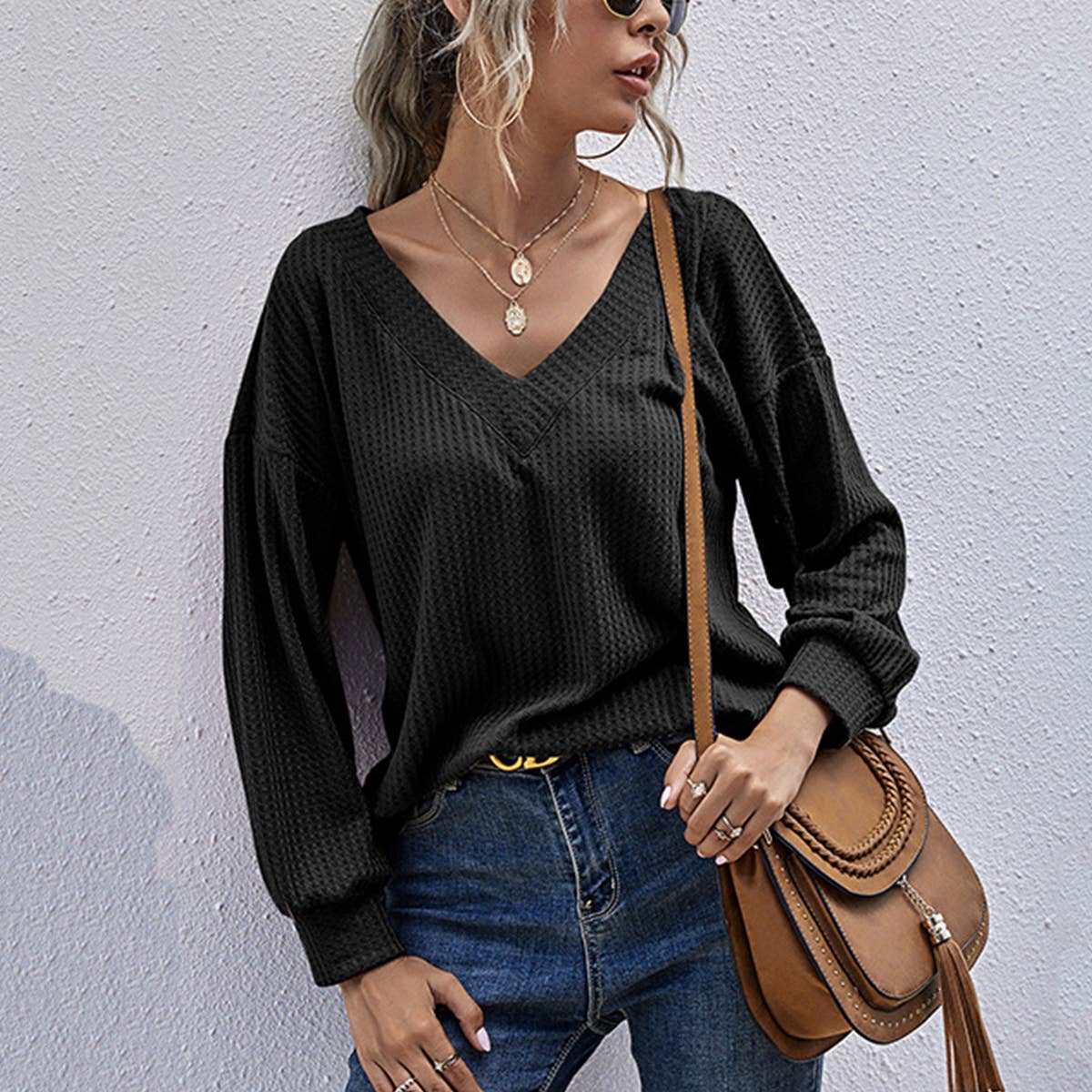 KNITTED V-NECK LONG-SLEEVED FASHION SWEATER