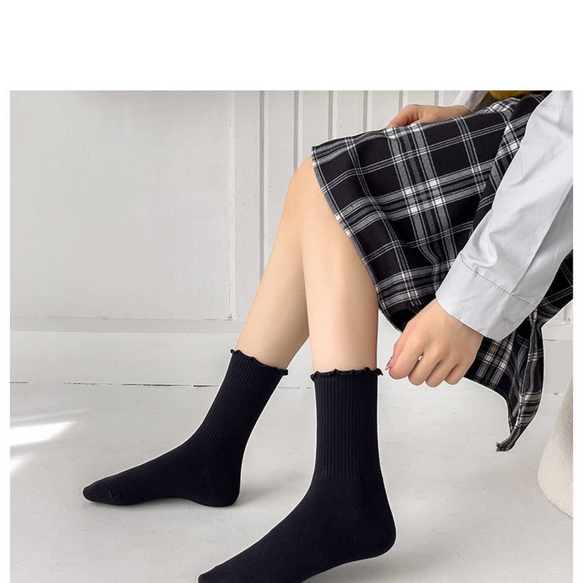 WARM BROWN FUNGUS MID-CALF WOMEN'S SOCKS