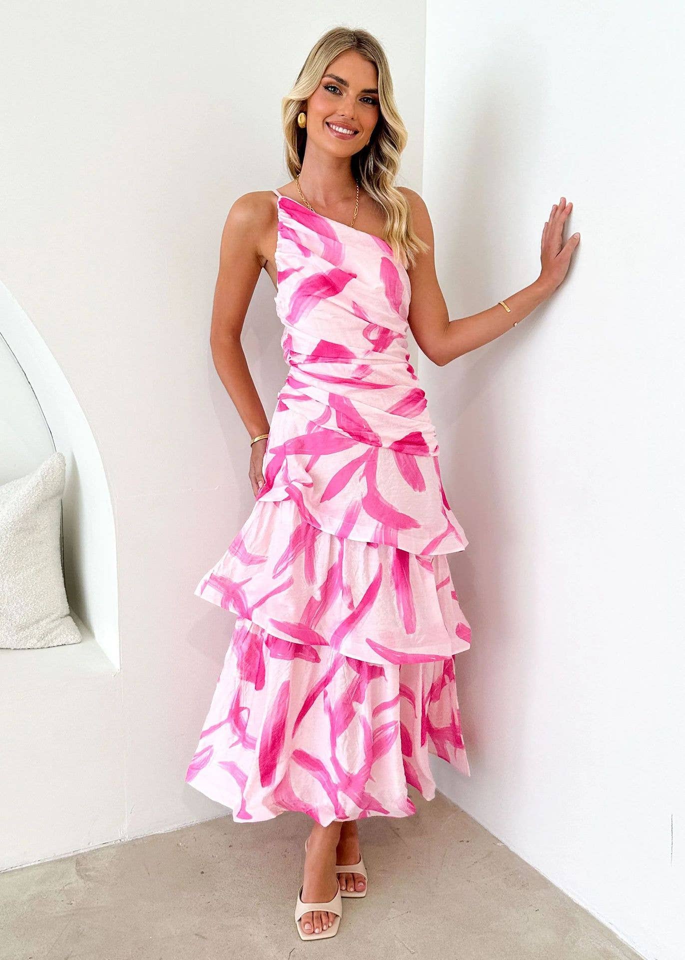 Style one-shoulder halter print long swing dress