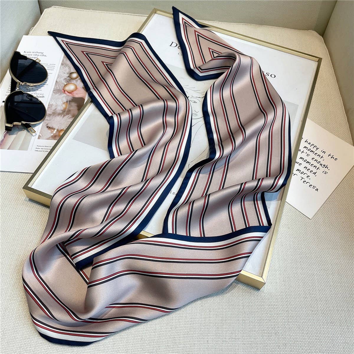 GEOMETRIC ALL-MATCH NARROW SILK HEAD SCARF