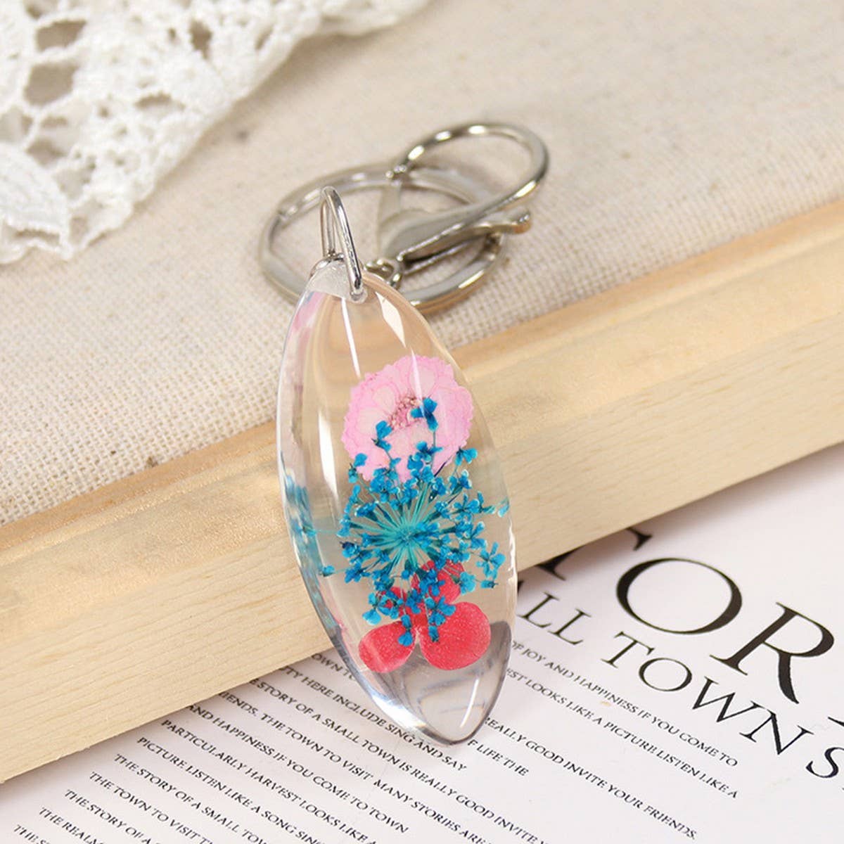NEW DRIED FLOWER SPECIMEN CAR KEYCHAIN PENDANT
