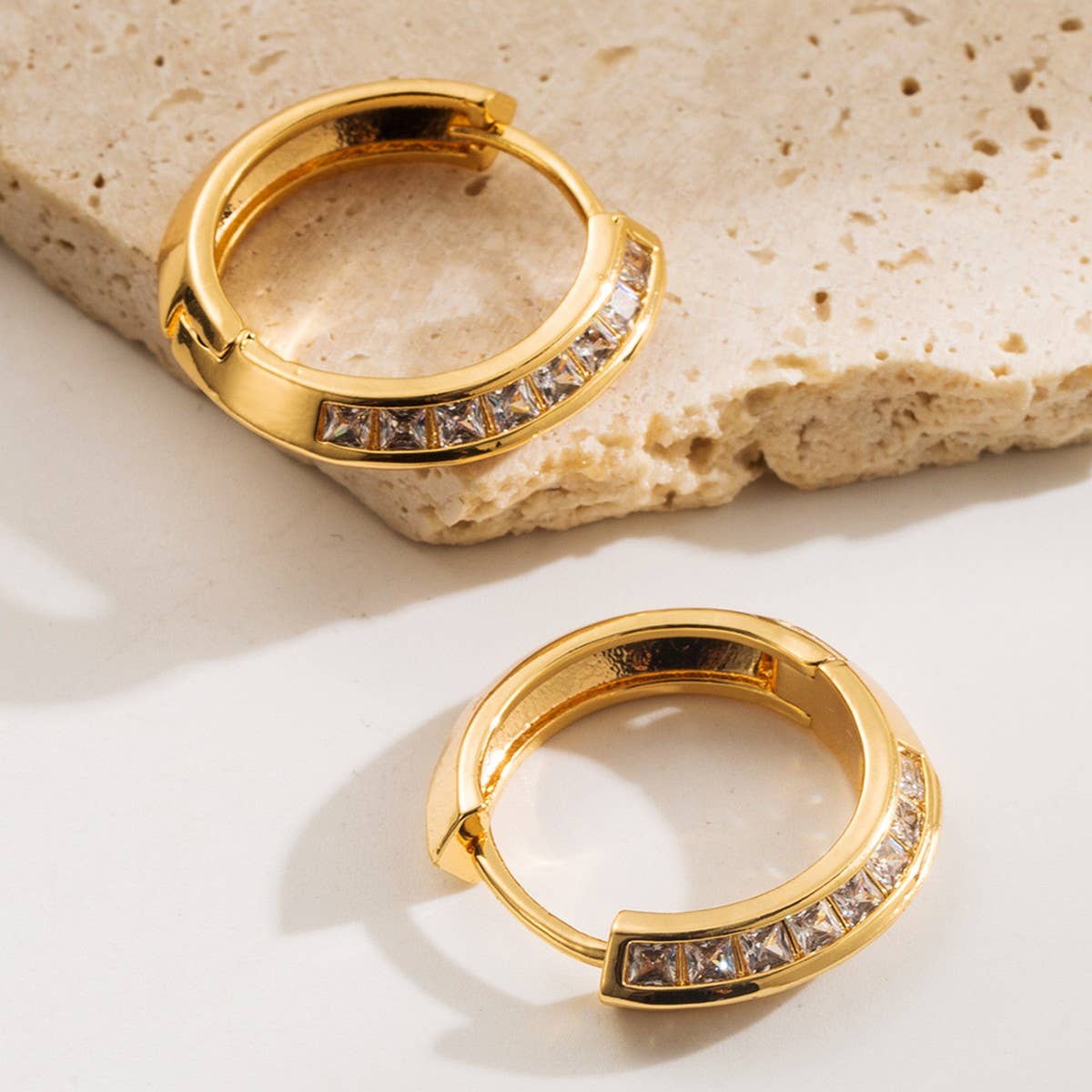 Butterfly Flower CZ Hoop Earrings Gold-Plated Chic_CWMM8520